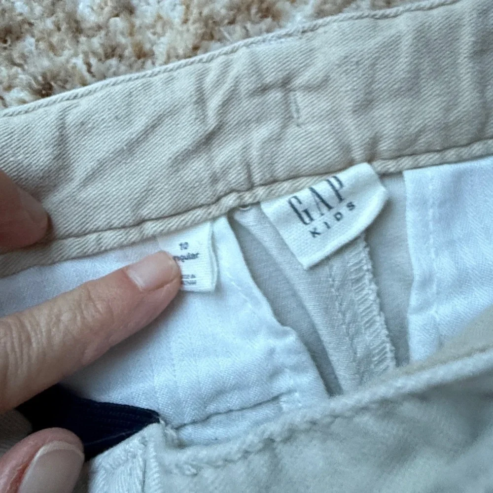 GAP kids khakis pants adj waist cream color size 10 regular